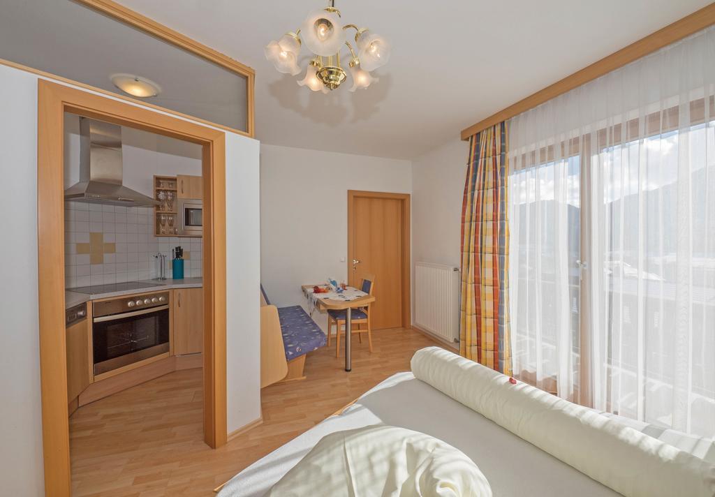 Haus Schluder - Familie Stanitzer Hotell Weissensee Rom bilde